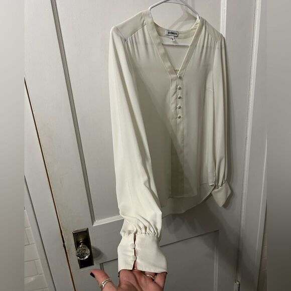 Express Women's Cream Blouse - Picture 3 of 4